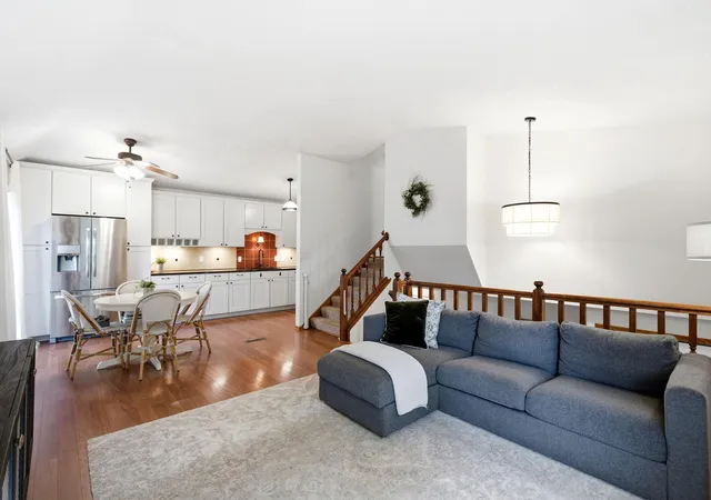 5th image of 14202 Towers Ln, Eden Prairie, MN 55347 | MLS# 7117972