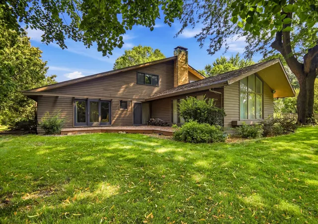 1st image of 719 Harriet Ave, Owatonna, MN 55060 | MLS# 7117978
