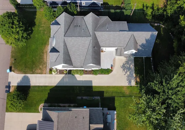 3rd image of 619 Gardner St, Wayzata, MN 55391 | MLS# 7117981