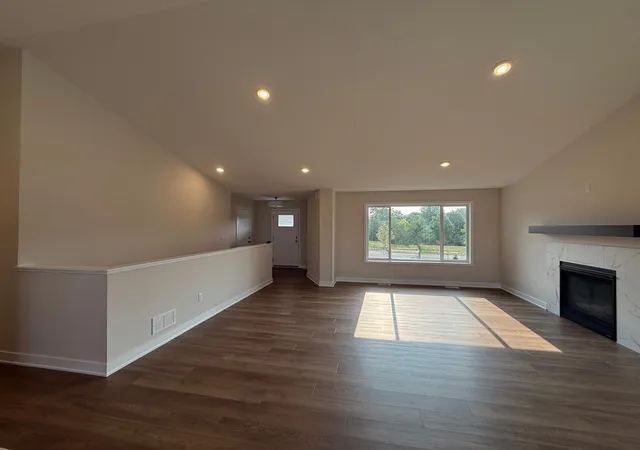 Photo 4 of Single family home for sale at 6073 Fuller Cir, Wyoming, MN 55092 | MLS# 7118000 | Listing updated on 2026-09-04