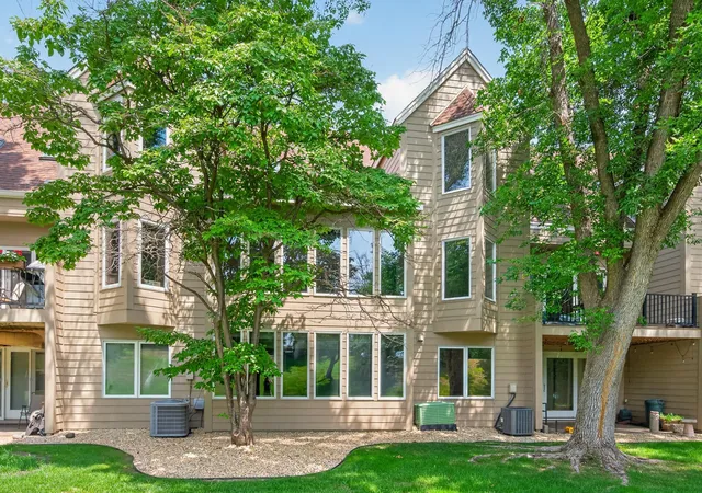 Photo 1 of Single family home for sale at 1157 Rose Ln, Saint Paul, MN 55112 | MLS# 7118013 | Listing updated on 2026-08-29