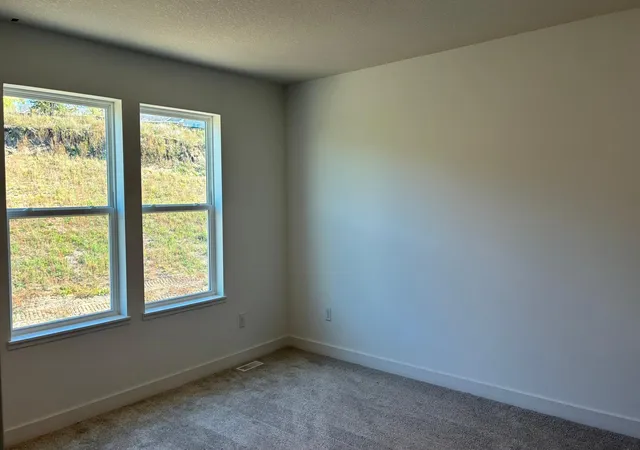 Photo 3 of Single family home for sale at 1884 Lincoln Ave, Saint Paul Park, MN 55071 | MLS# 7118020 | Listing updated on 2026-10-21
