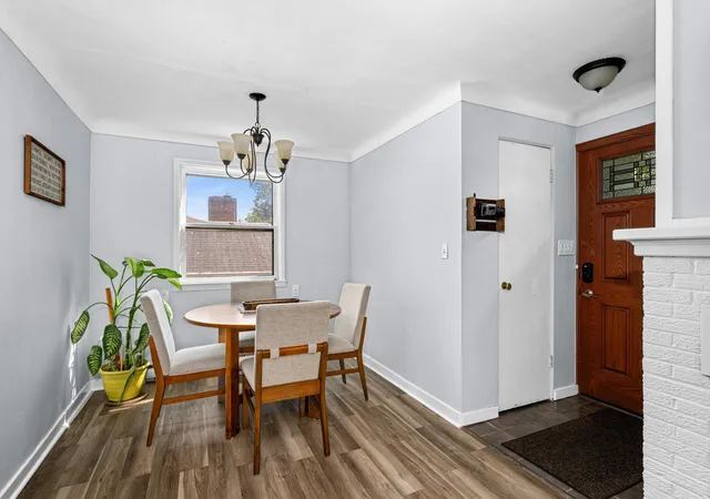 Photo 3 of Sale Pending at 2412 Chambersburg Ave, Duluth, MN 55811 | MLS# 7118029 | Listing updated on 2026-09-16