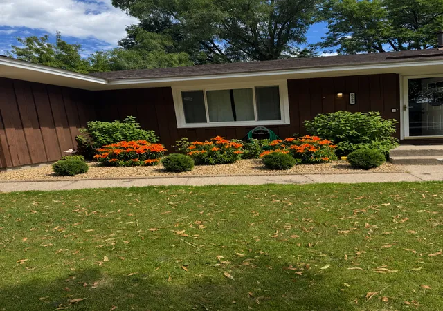 Photo 3 of Sale Pending at 8383 Henna Ave S, Cottage Grove, MN 55016 | MLS# 7118034 | Listing updated on 2026-08-18