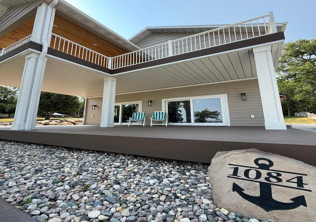 Photo 3 of Single family home for sale at 1084 W Lake Dr, Detroit Lakes, MN 56501 | MLS# 7118040 | Listing updated on 2026-07-29
