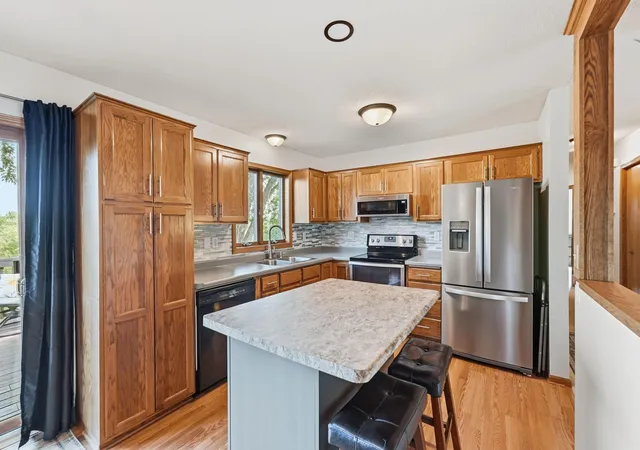 2nd image of 1425 4th St N, Sartell, MN 56377 | MLS# 7118050