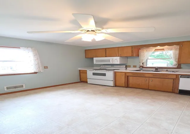 Photo 3 of Single family home for sale at 1429 14th Avenue NW, Rochester, MN 55901 | MLS# 7118071 | Listing updated on 2026-08-24