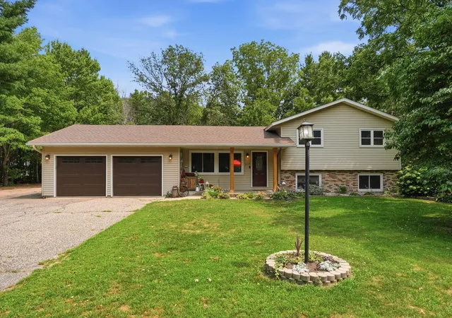 1st image of 214 Highview Dr W, Sartell, MN 56377 | MLS# 7118076