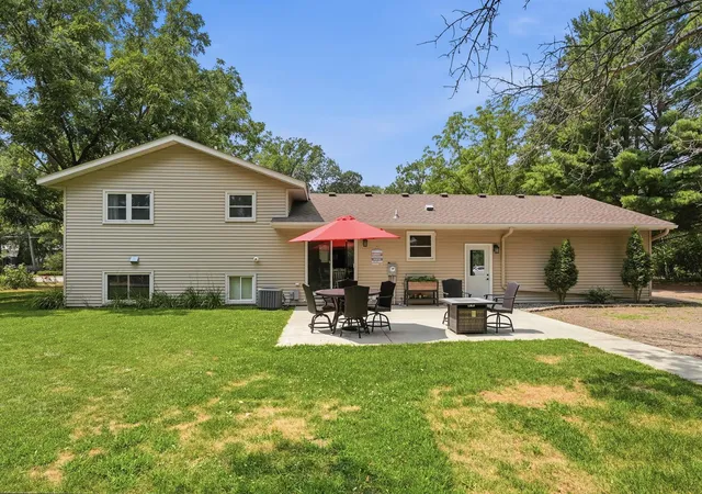 2nd image of 214 Highview Dr W, Sartell, MN 56377 | MLS# 7118076