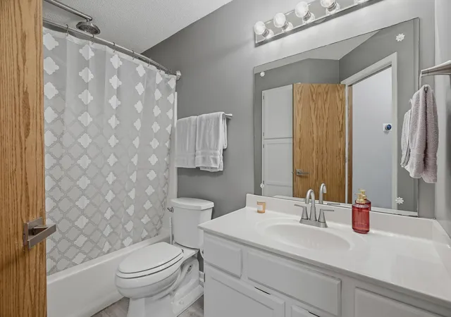 2nd image of 4171 3rd St NE, Minneapolis, MN 55421