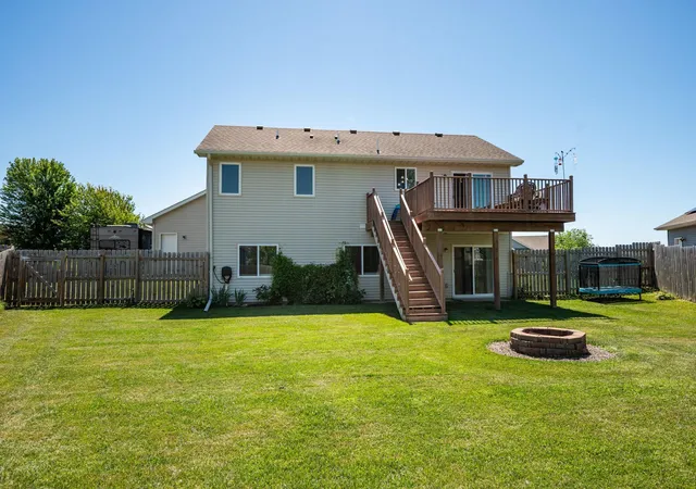 28th image of 704 Bremen Cir, Waverly, MN 55390 | MLS# 7118085