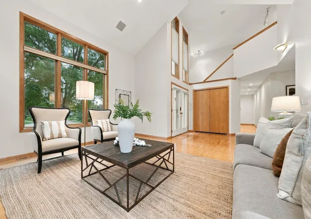 Photo 3 of Single family home for sale at 1851 South Ln, Saint Paul, MN 55118 | MLS# 7118098 | Listing updated on 2026-10-08
