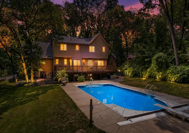 2nd image of 867 Lois Ln, Circle Pines, MN 55014 | MLS# 7118104