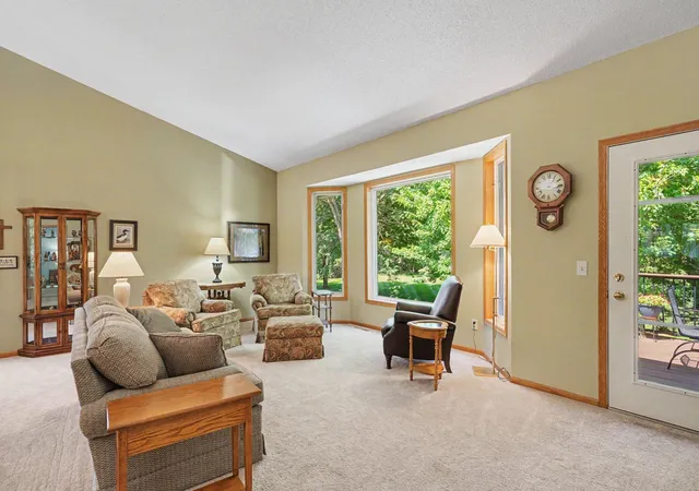 Photo 4 of Sale Pending at 7640 Teal Rd, Saint Paul, MN 55125 | MLS# 7118108 | Listing updated on 2026-09-04