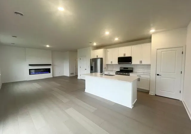 Photo 3 of Single family home for sale at 10088 74th Street Ne, Albertville, MN 55301 | MLS# 7118115 | Listing updated on 2026-10-06