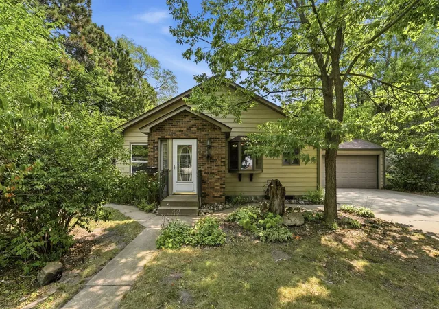 1st image of 24 21st Ave S, Saint Cloud, MN 56301 | MLS# 7118116