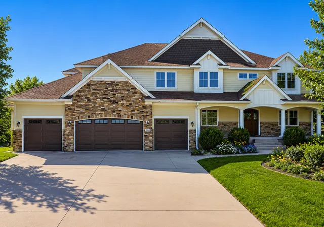Photo 1 of Mansion for sale at 5450 Archer Ln N, Minneapolis, MN 55446 | MLS# 7118122 | Listing updated on 2026-08-31