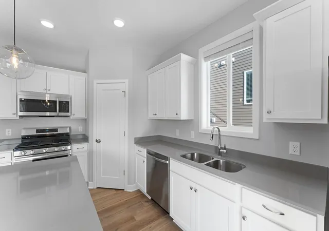 3rd image of 236 Gambel St, River Falls, WI 54022 | MLS# 7118132