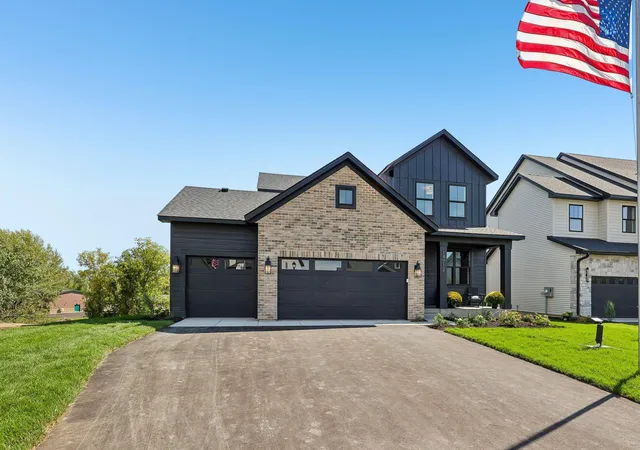 Photo 1 of Single family home for sale at 14712 Kingsview Ln N, Dayton, MN 55327 | MLS# 7118134 | Listing updated on 2026-10-06