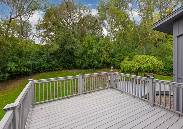 Photo 3 of Single family home for sale at 3200 Hazelwood W, Wayzata, MN 55391 | MLS# 7118163 | Listing updated on 2026-10-12