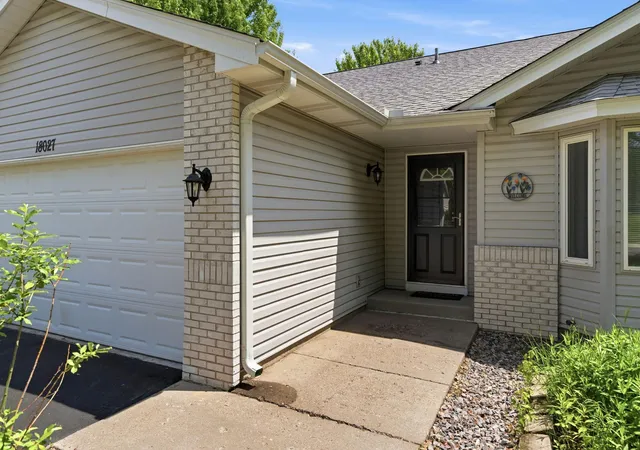 3rd image of 18027 Macon St Nw, Elk River, MN 55330 | MLS# 7118165
