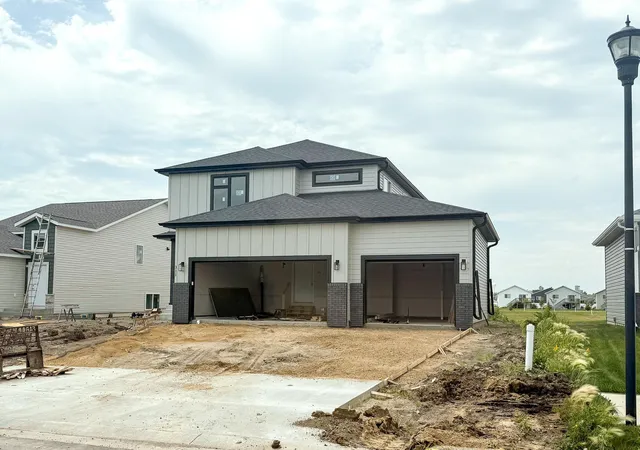 1st image of 311 Lionheart Dr, Horace, ND 58047 | MLS# 7118179