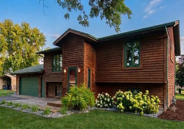 image of 24 Bluffview Ct, Lake City, MN 55041 | MLS# 7118190