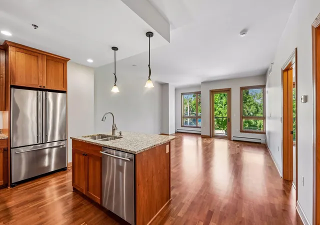 5th image of 4201 Sunset Dr #N209, Spring Park, MN 55384 | MLS# 7118203