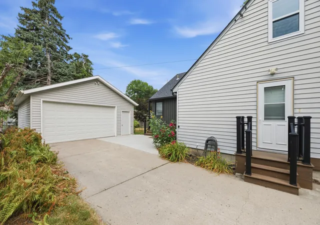 3rd image of 2018 8Th St N, Fargo, ND 58102 | MLS# 7118217