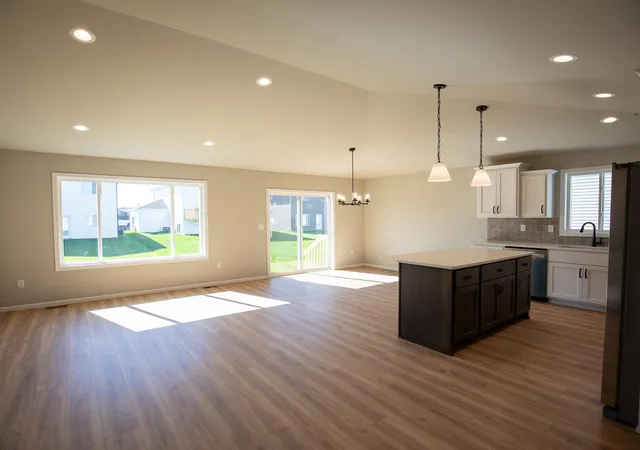 Photo 3 of Single family home for sale at 6721 14 Street S, Fargo, ND 58104 | MLS# 7118232 | Listing updated on 2026-09-15