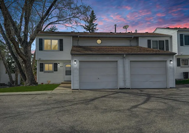 Photo 19 of Single family home for sale at 607 E Burnsville Pkwy #13, Burnsville, MN 55337 | MLS# 7118238 | Listing updated on 2026-08-31