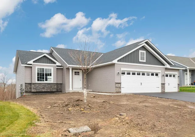 2nd image of 648 Hawthorne Ln, Watertown, MN 55388 | MLS# 7118239