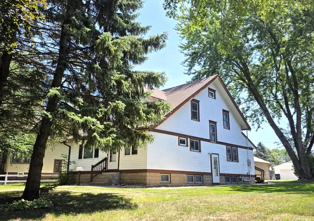 1st image of 615 7th St, Kenyon, MN 55946 | MLS# 7118252