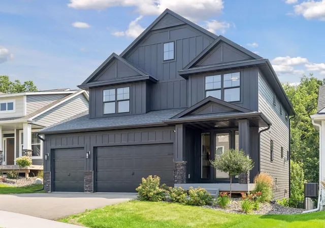 2nd image of 7400 Agate Trl, Inver Grove Heights, MN 55077 | MLS# 7118276
