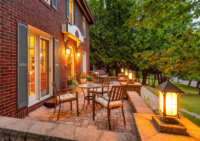 Photo 3 of Sale Pending at 2909 Greysolon Rd, Duluth, MN 55812 | MLS# 7118281 | Listing updated on 2026-09-22