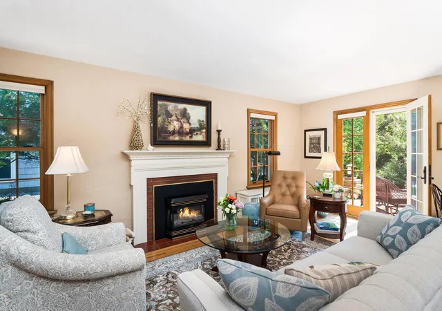 Photo 4 of Sale Pending at 2909 Greysolon Rd, Duluth, MN 55812 | MLS# 7118281 | Listing updated on 2026-09-22