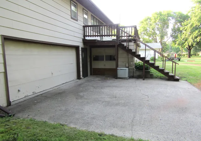 Photo 3 of Single family home for sale at 1646 N 5th Street, Montevideo, MN 56265 | MLS# 7118329 | Listing updated on 2026-08-01