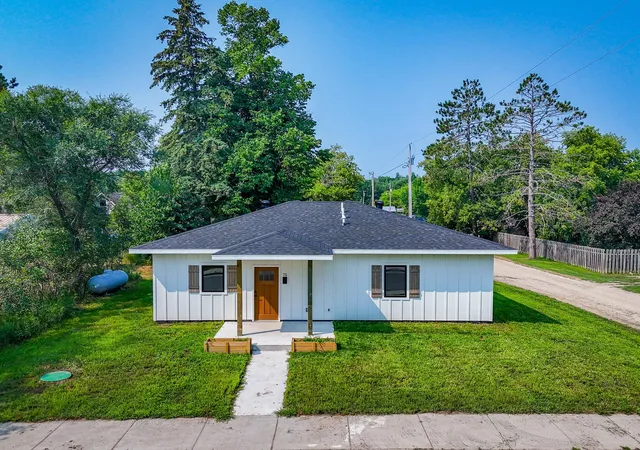 Photo 2 of Single family home for sale at 75 2nd Avenue Ne, Laporte, MN 56461 | MLS# 7118351 | Listing updated on 2026-10-02