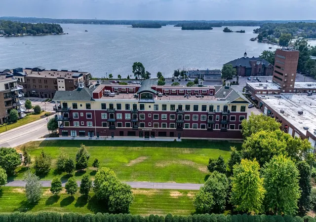 Photo 3 of Condo for sale at 4100 Spring St #410, Spring Park, MN 55384 | MLS# 7118376 | Listing updated on 2026-10-12