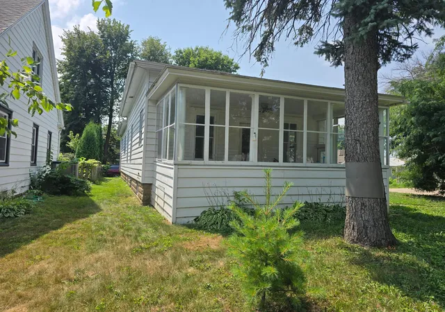 1st image of 316 E 2nd St, Fairmont, MN 56031 | MLS# 7118387