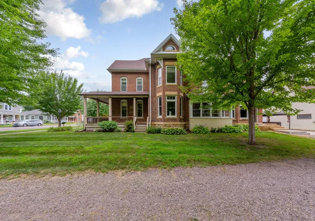 Photo 1 of Single family home for sale at 322 Wheeler Ave, North Mankato, MN 56003 | MLS# 7118389 | Listing updated on 2026-07-30