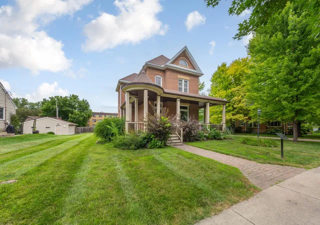Photo 3 of Single family home for sale at 322 Wheeler Ave, North Mankato, MN 56003 | MLS# 7118389 | Listing updated on 2026-07-30