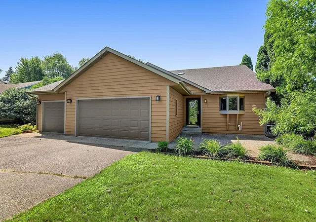 1st image of 6022 Prairie Rose Dr, Saint Cloud, MN 56303 | MLS# 7118397