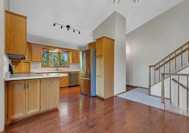 2nd image of 6022 Prairie Rose Dr, Saint Cloud, MN 56303 | MLS# 7118397