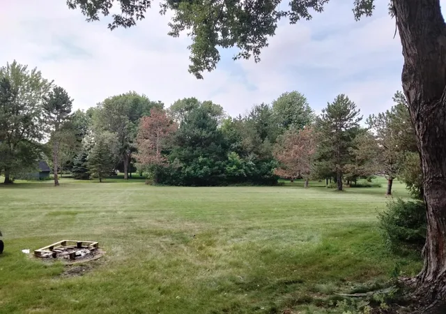 Photo 3 of Sale Pending at 26405 Smithtown Rd, Excelsior, MN 55331 | MLS# 7118401 | Listing updated on 2026-09-30