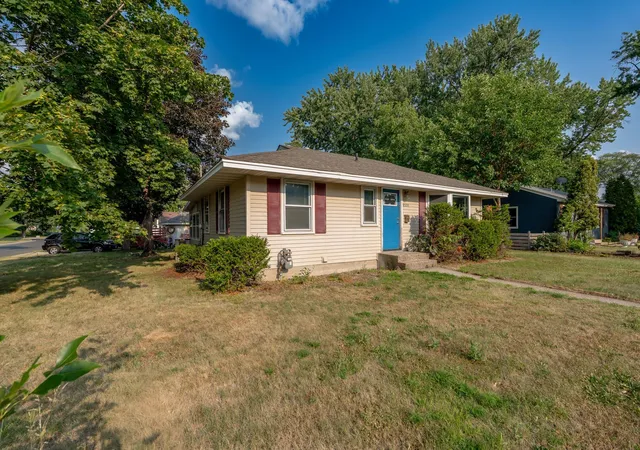Photo 2 of Single family home for sale at 8501 Nicollet Ave S, Minneapolis, MN 55420 | MLS# 7118409 | Listing updated on 2026-08-11