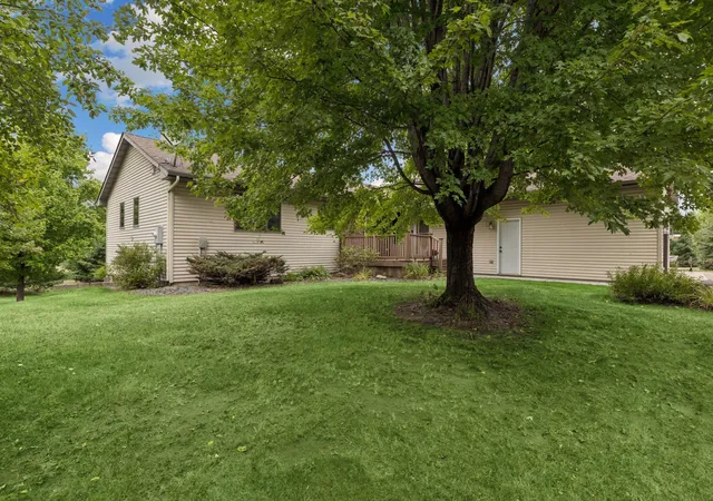 2nd image of 536 Raider Dr, Hudson, WI 54016 | MLS# 7118425