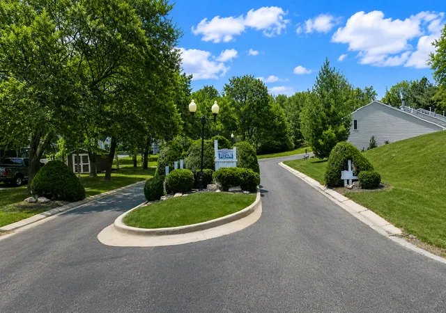 Photo 2 of Single family home for sale at 1636 6th Avenue Sw #2, Rochester, MN 55902 | MLS# 7118429 | Listing updated on 2026-09-21