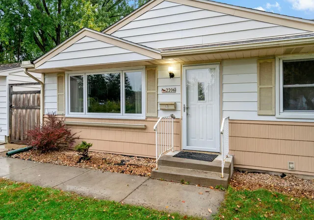 Photo 2 of Single family home for sale at 2206 W 89th Street, Minneapolis, MN 55431 | MLS# 7118431 | Listing updated on 2026-10-19