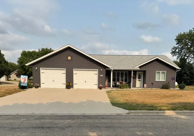 1st image of 326 Rock River Dr, Edgerton, MN 56128 | MLS# 7118435